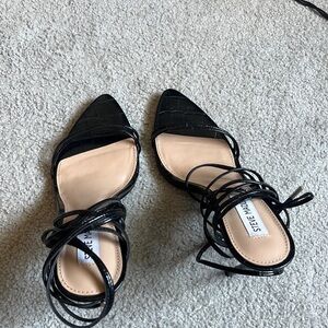 STEVE MADDEN LACE UP HEELS